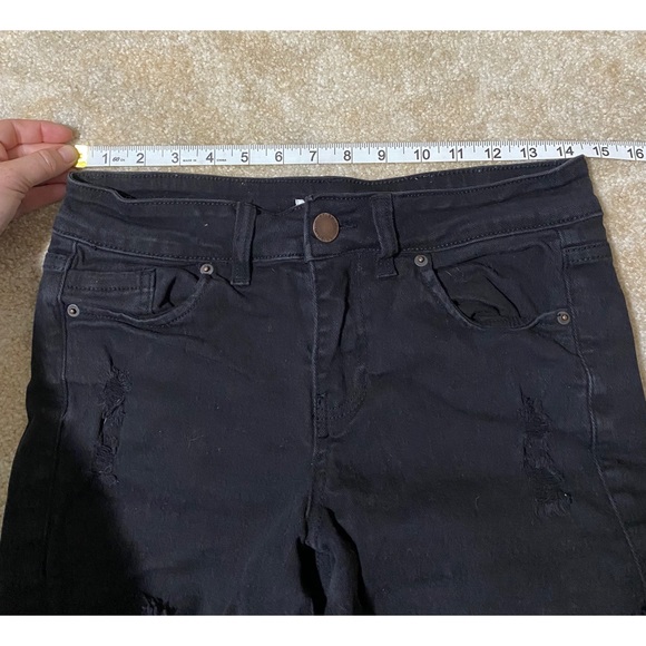 Women’s O’Neill black jean shorts 29 - Picture 7 of 9